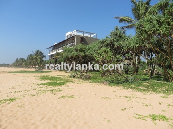 Beachfront 83 Perches Land