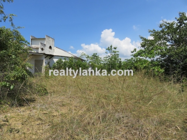 Property with Breathtaking View Of Koggala Lake