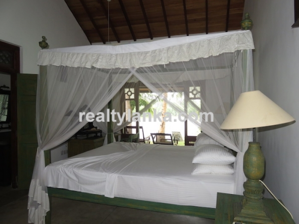 3 Ensuite Villa With A Riverfront