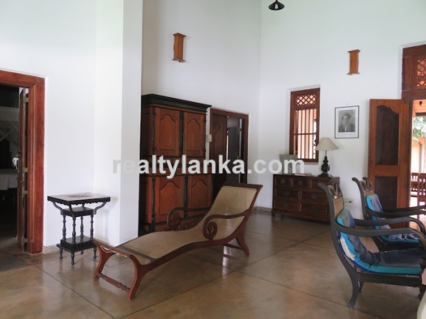 3 Ensuite Villa With A Riverfront