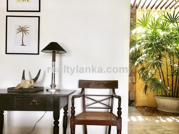 Villa With A Eye Catching Paddy View