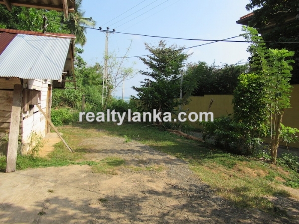 12 Perches Property In Weligama